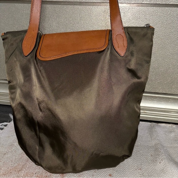 Lauren Ralph Lauren (RLL) Wooten Nylon and Leather Tote bag. - Picture 3 of 8